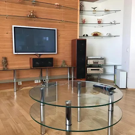 Apartment Kazarmenniy Pereulok 4 *
